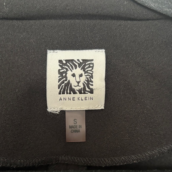 Anne Klein Classic Black Blazer - Picture 2 of 4